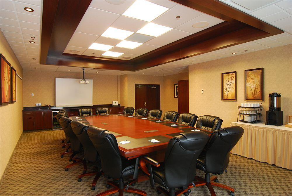 Quality Inn & Suites Val-d'Or Dış mekan fotoğraf
