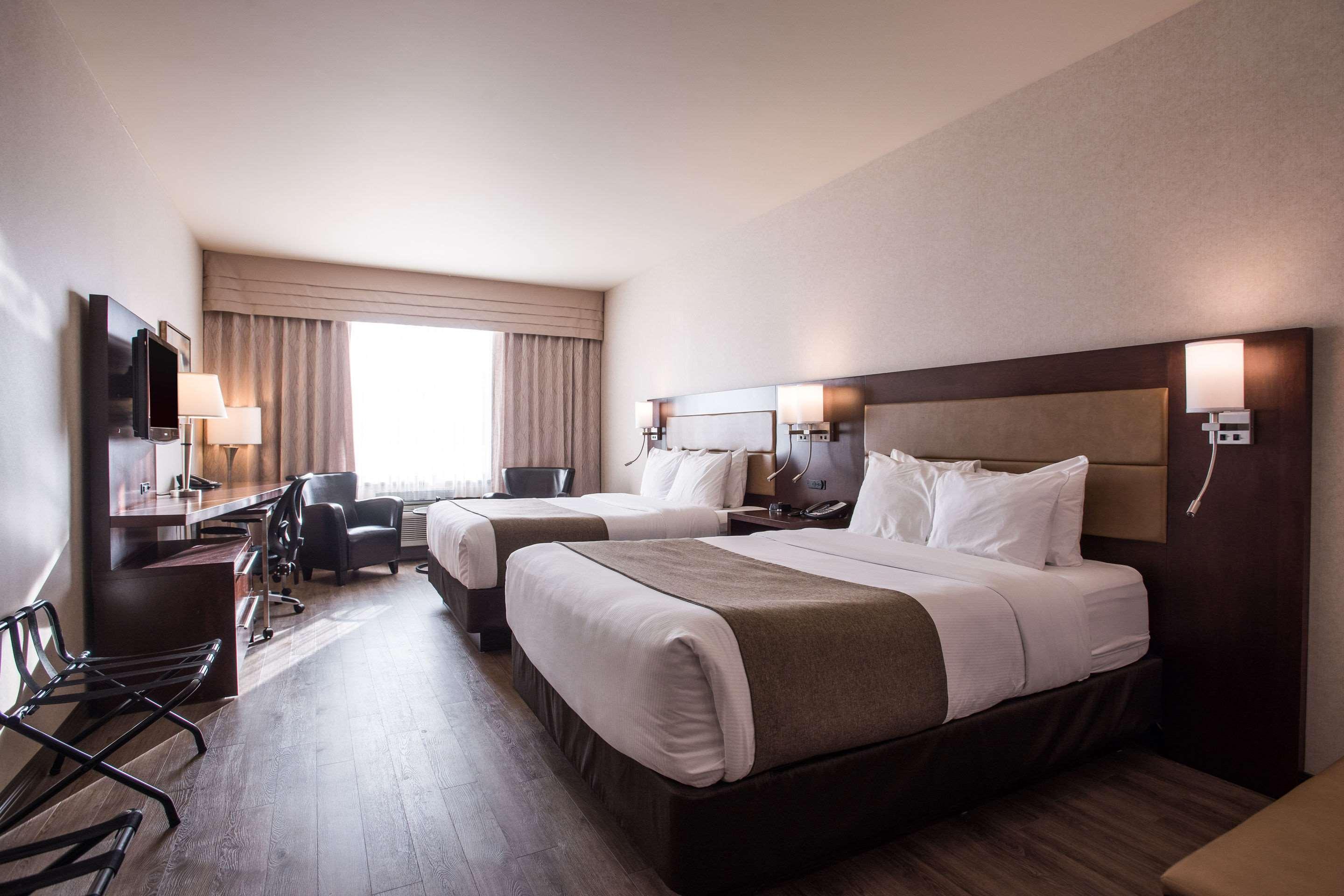 Quality Inn & Suites Val-d'Or Dış mekan fotoğraf