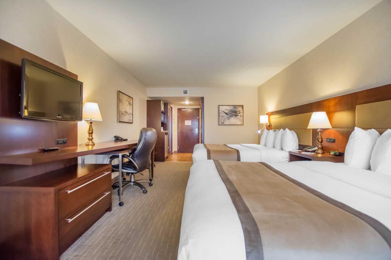 Quality Inn & Suites Val-d'Or Dış mekan fotoğraf