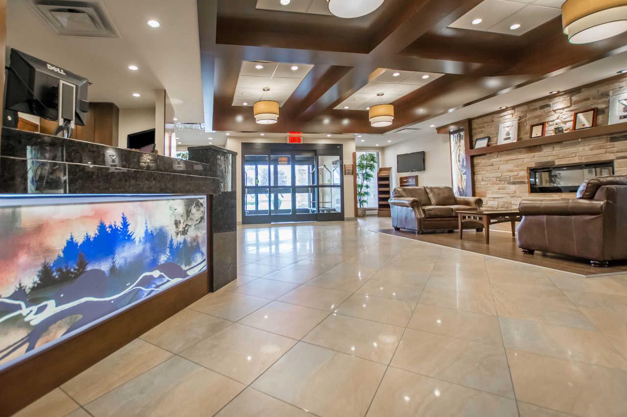 Quality Inn & Suites Val-d'Or Dış mekan fotoğraf