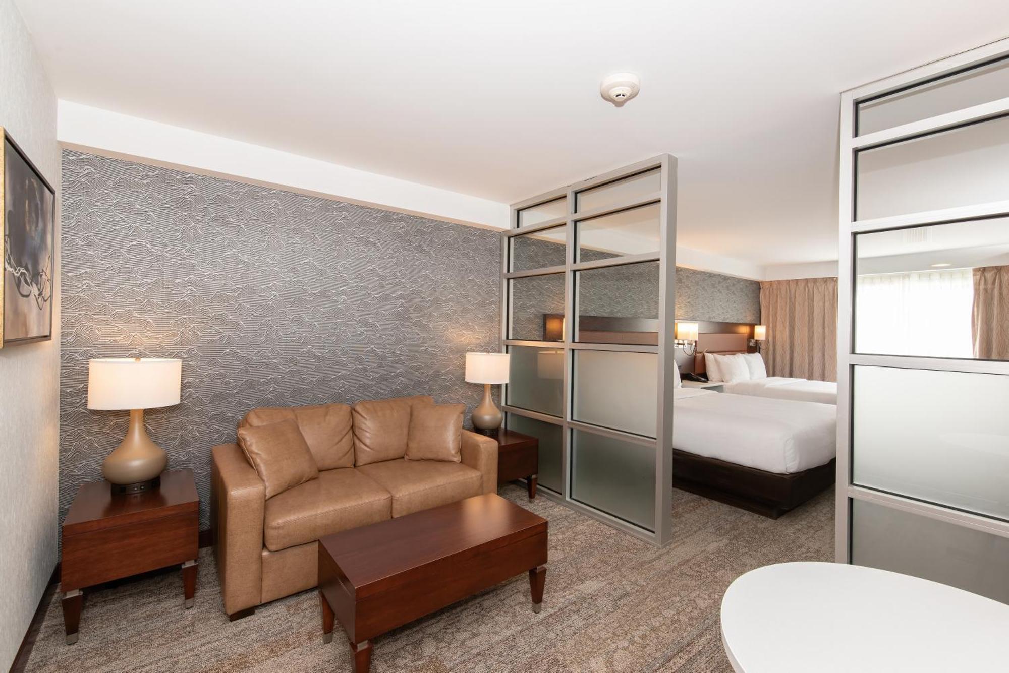Quality Inn & Suites Val-d'Or Dış mekan fotoğraf