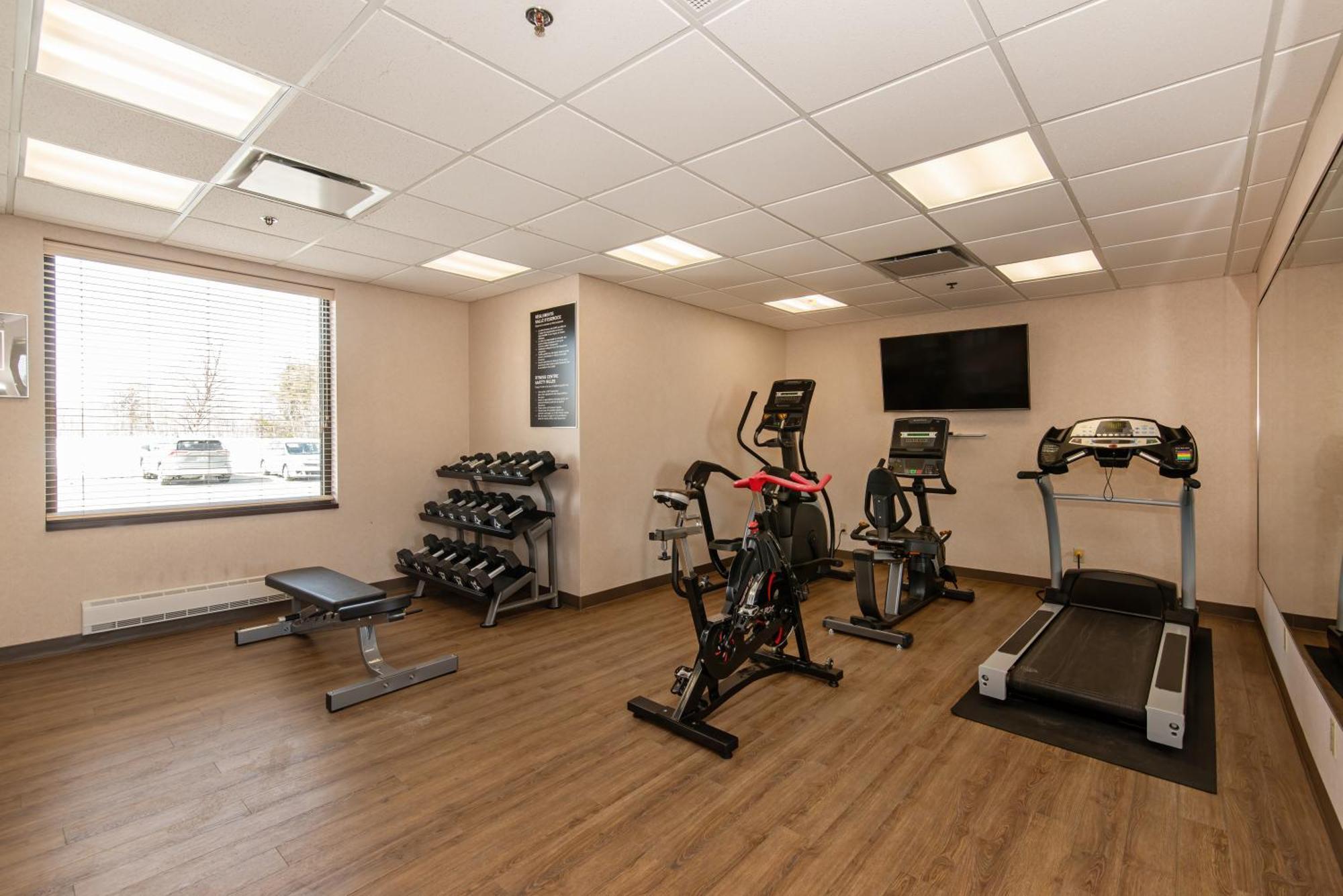 Quality Inn & Suites Val-d'Or Dış mekan fotoğraf