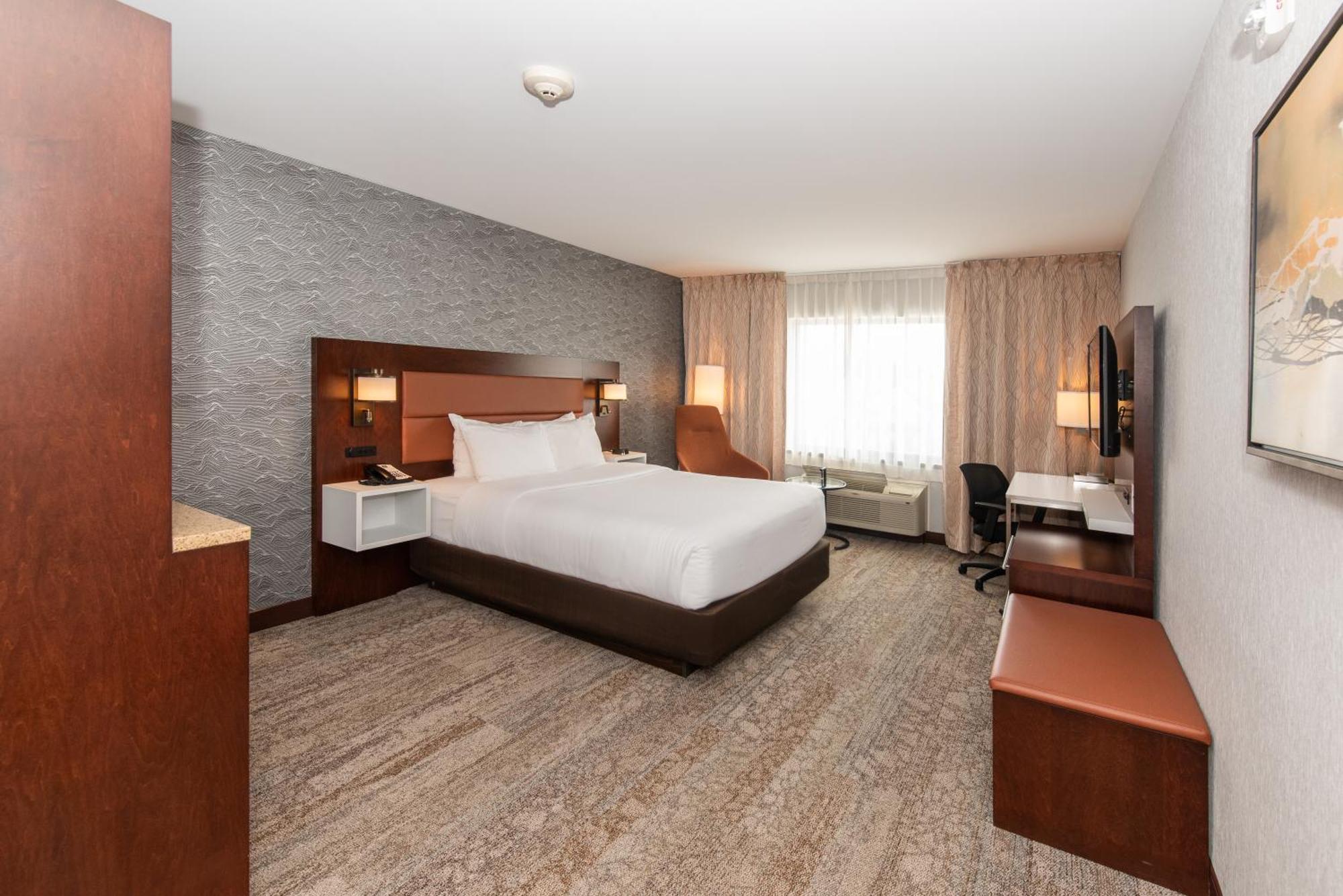 Quality Inn & Suites Val-d'Or Dış mekan fotoğraf