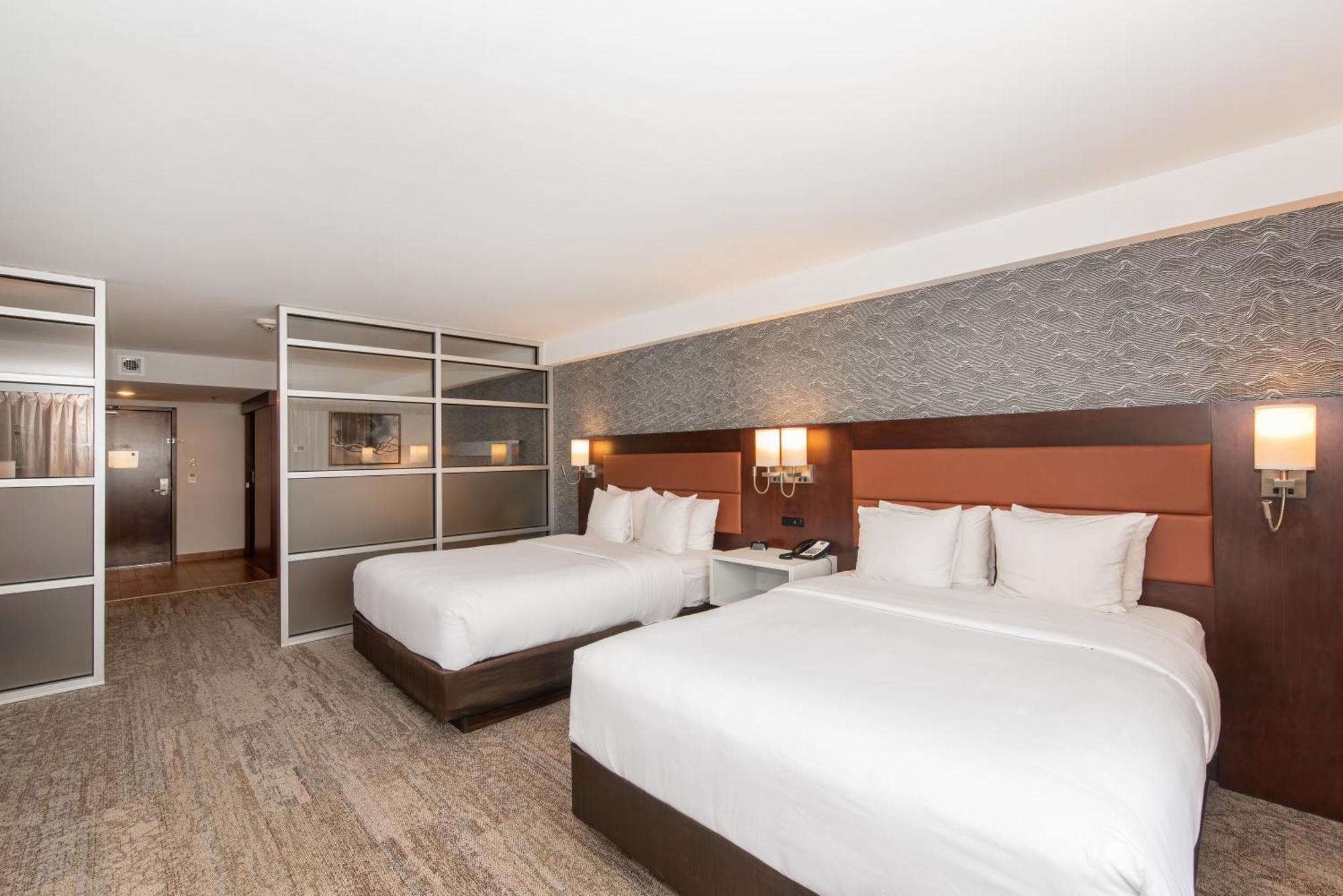 Quality Inn & Suites Val-d'Or Dış mekan fotoğraf